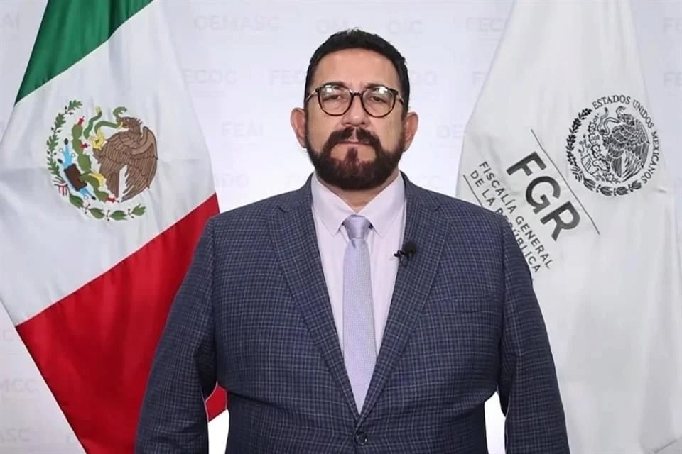 Renuncia Ulises Lara a la FGR a 6 meses de ser designado