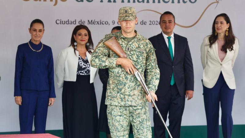 Demanda Sheinbaum a EU frenar el tráfico de armas