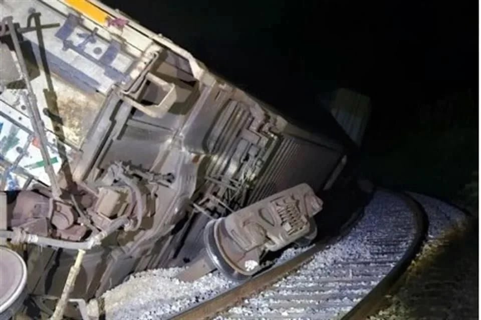 Se descarrila tren de carga del Istmo de Tehuantepec