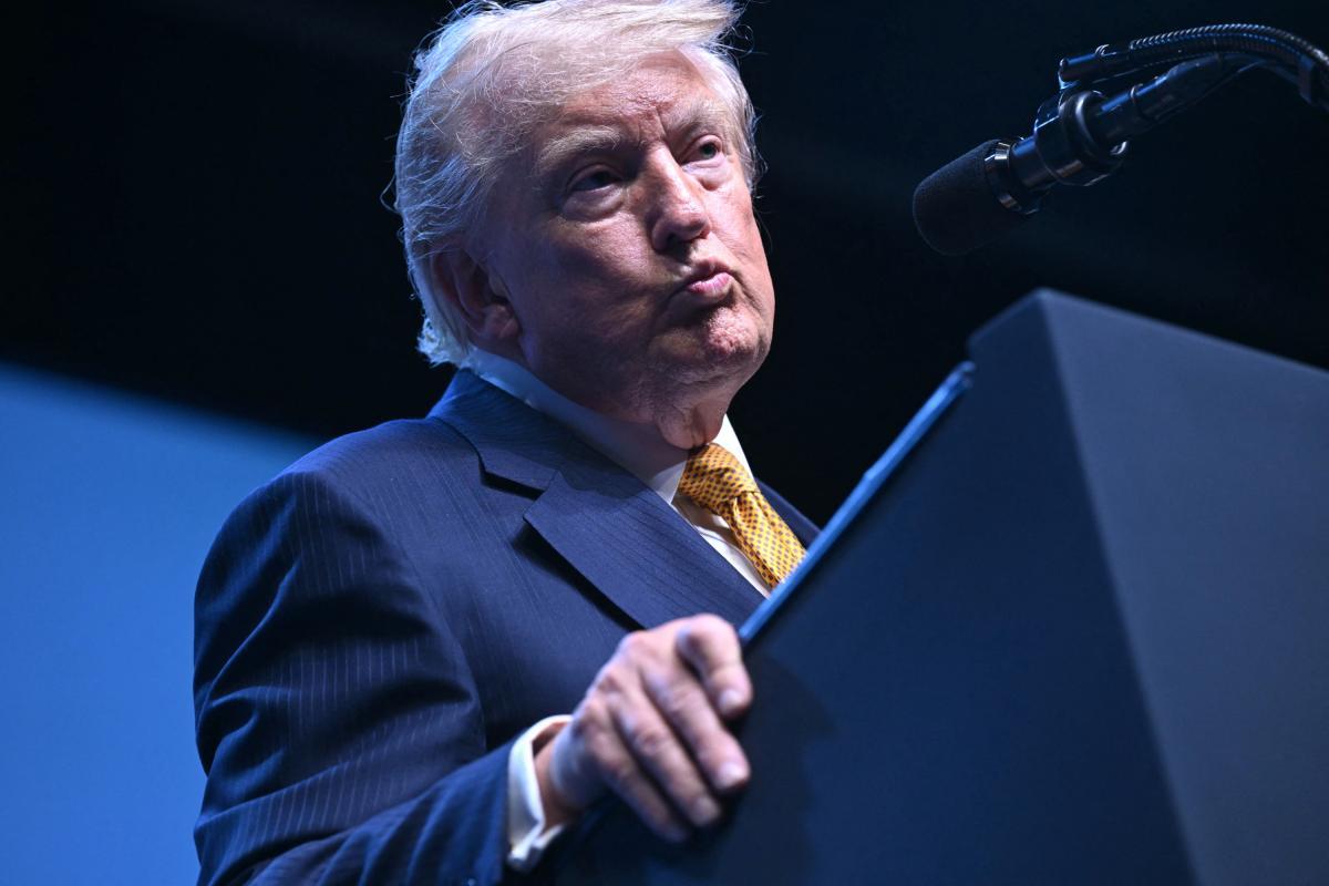 Retira Trump plan de cobrar peajes en Ormuz