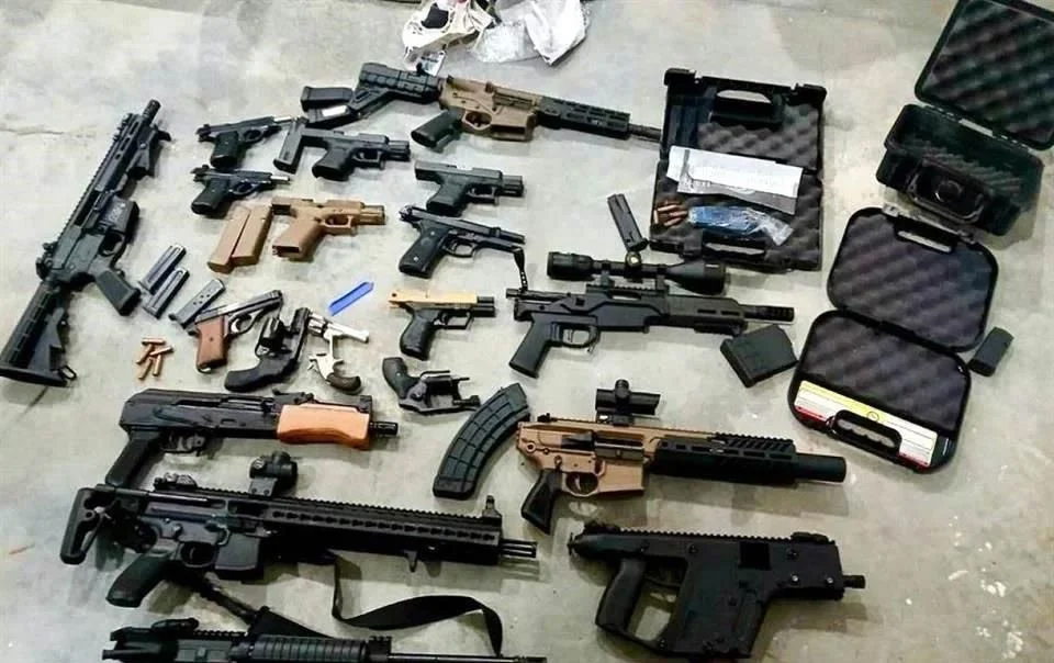 Confisca EU 138 armas destinadas a México