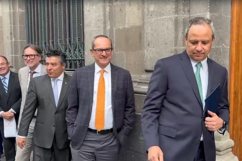 Cierra filas Sheinbaum con sector exportador ante revisión del T-MEC