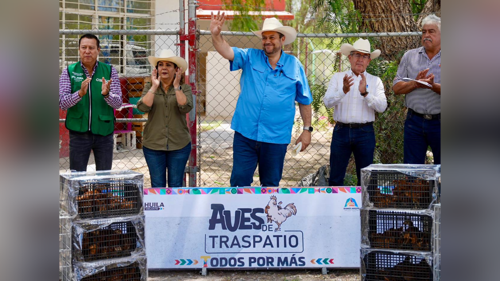 Supera Ramos Arizpe las 30 mil aves de traspatio entregadas