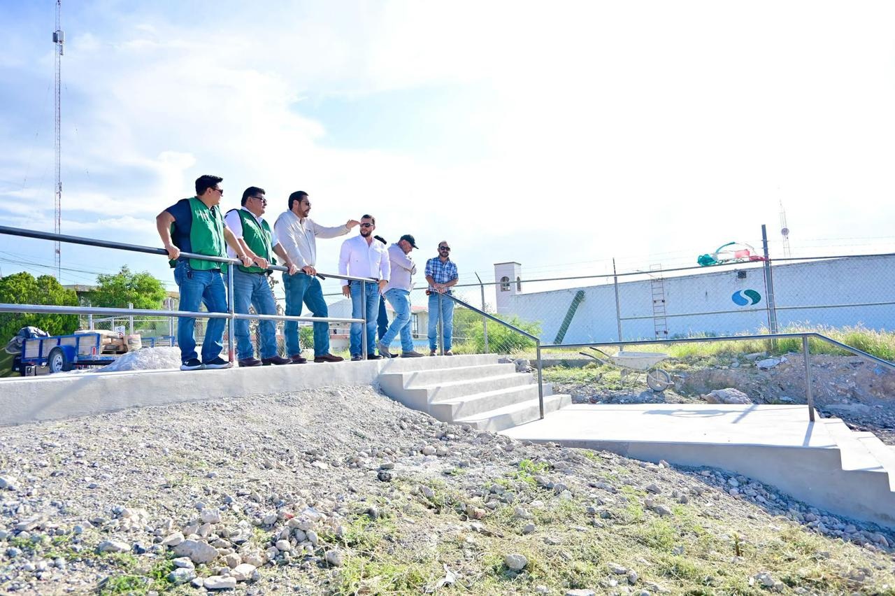 Supervisa Carlos avance del nuevo mirador urbano