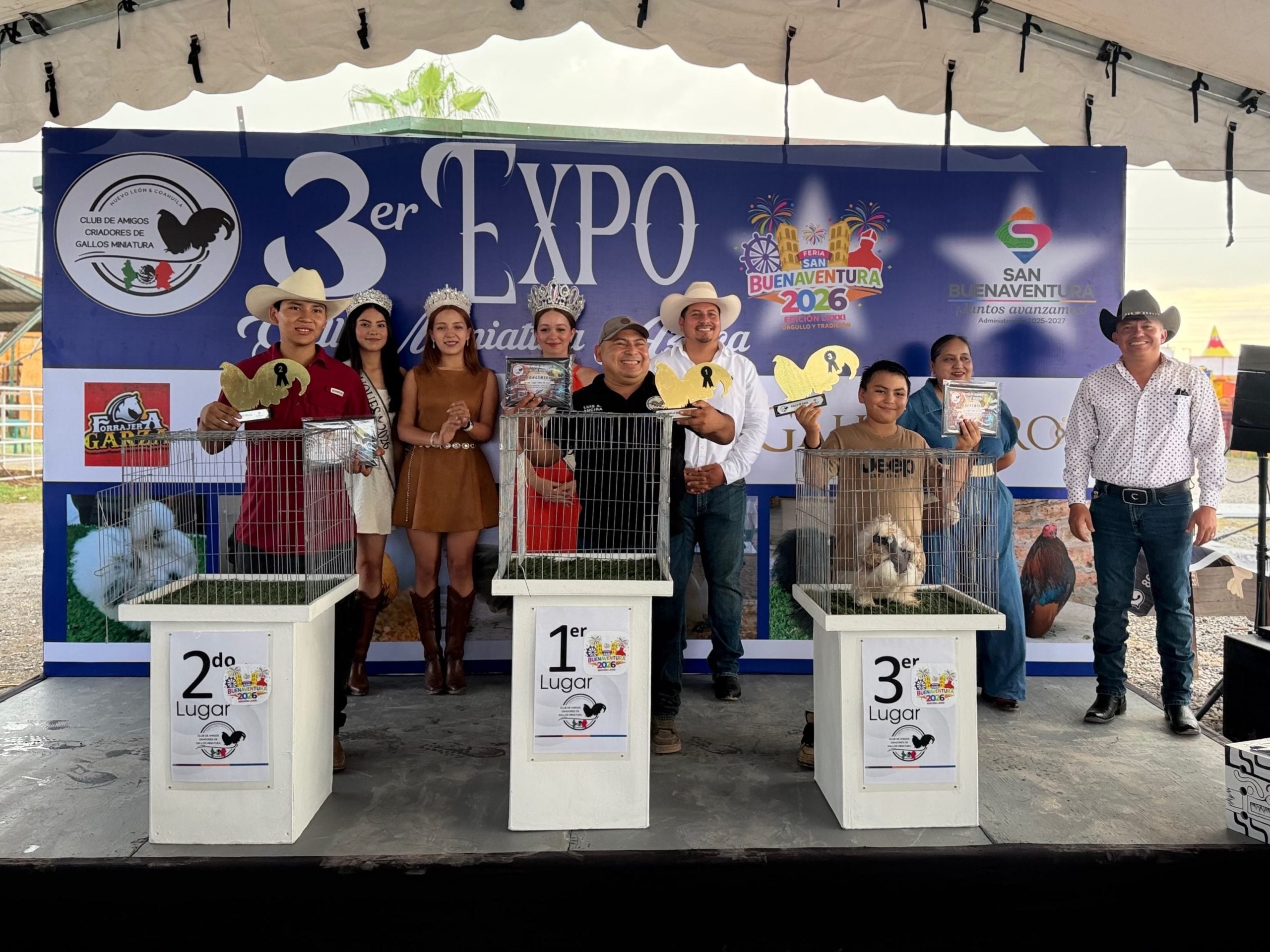 Competencia de Gallos Miniatura destaca en la Feria 2026
