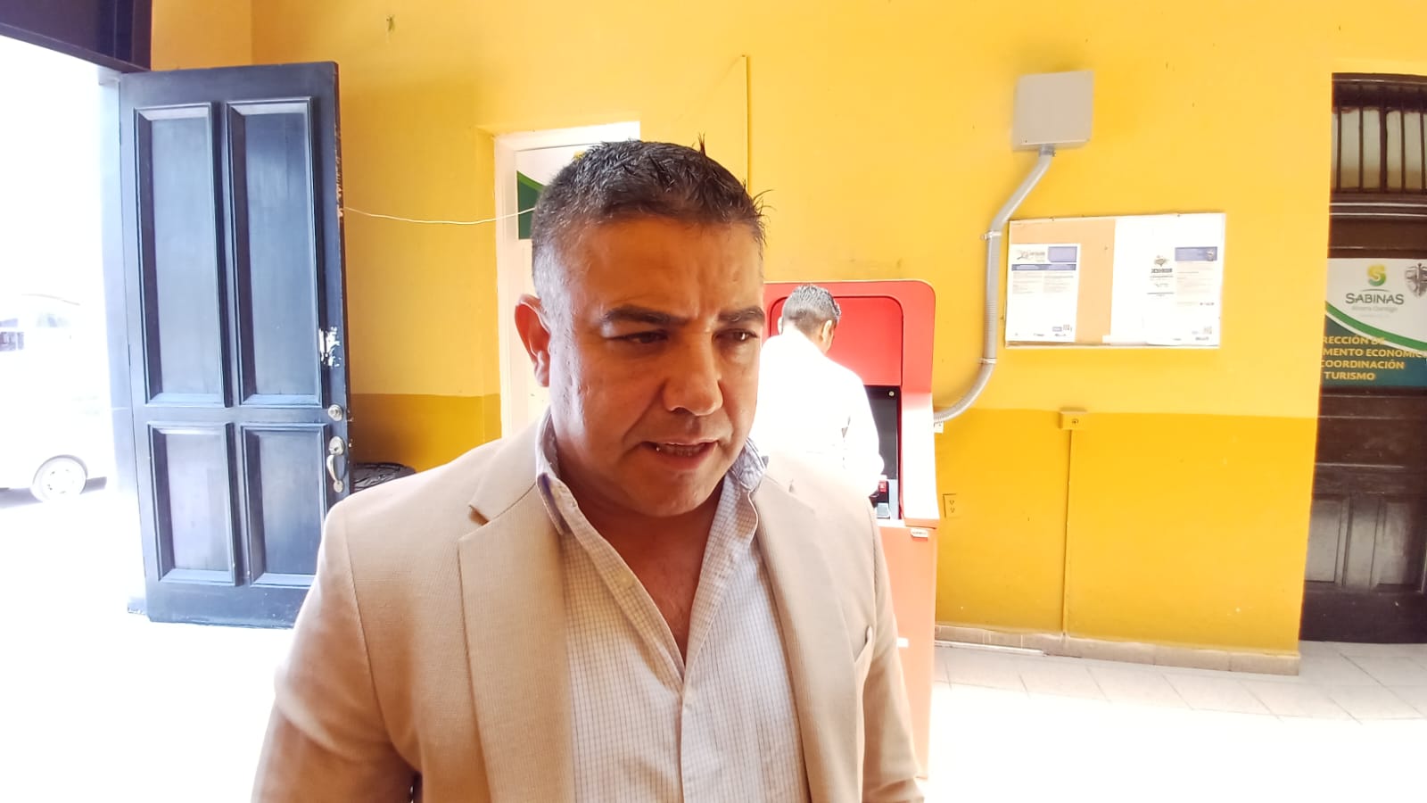Atiende Chano rezago en el drenaje sanitario