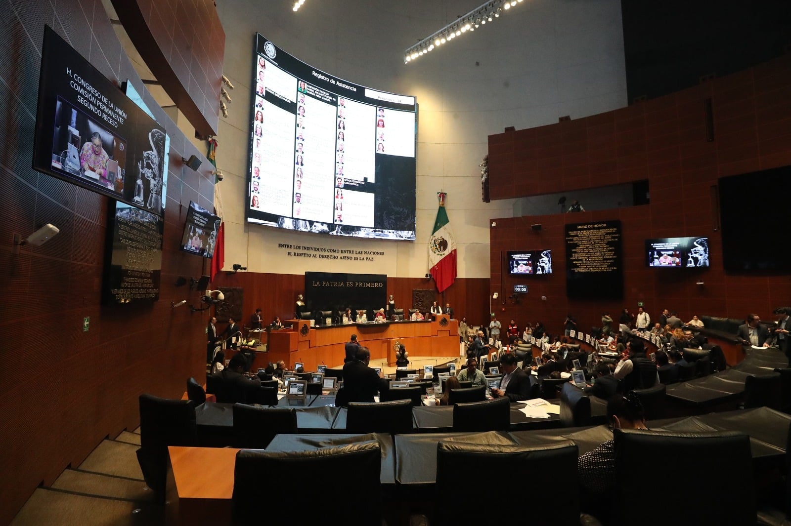 La Permanente turnó a comisiones de la Cámara de Diputados informes del SAT, Gobernación e INEGI