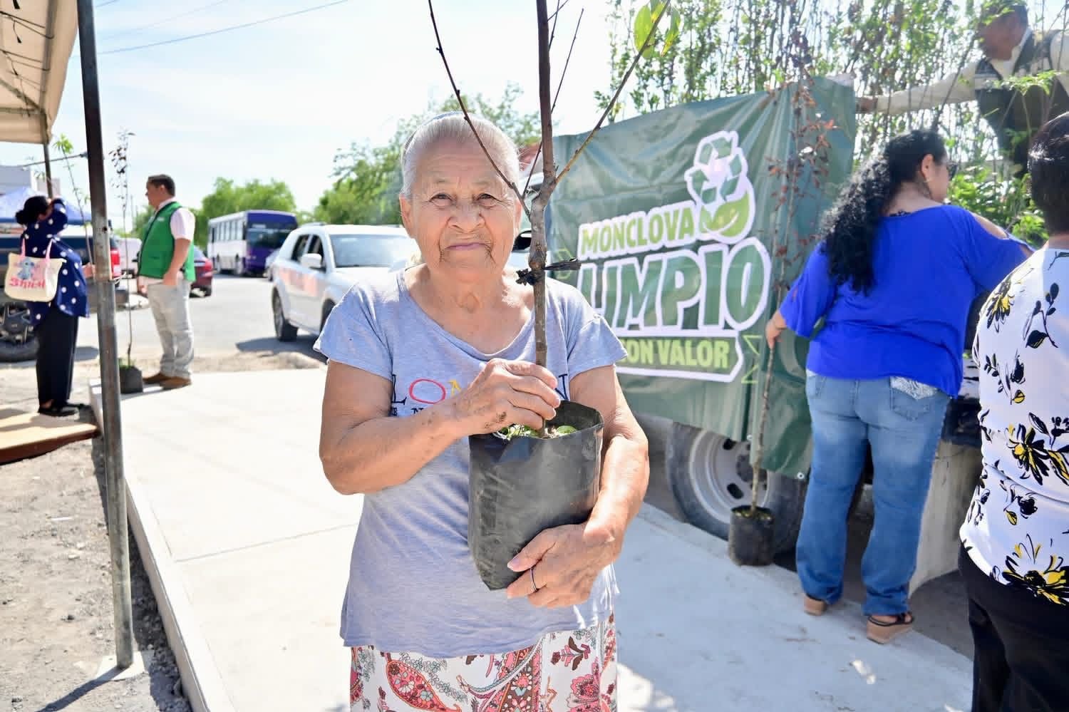 Impulsa Carlos campaña “Verde Verde Coahuila”