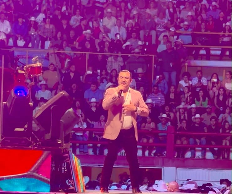 Conjunto Primavera conquista al público en la Feria 2026