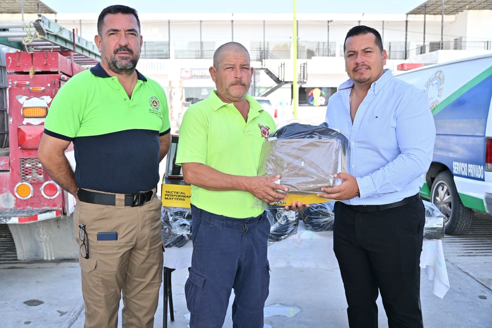 UNIFORMA JAVIER A ELEMENTOS DE PC DE SAN BUENAVENTURA