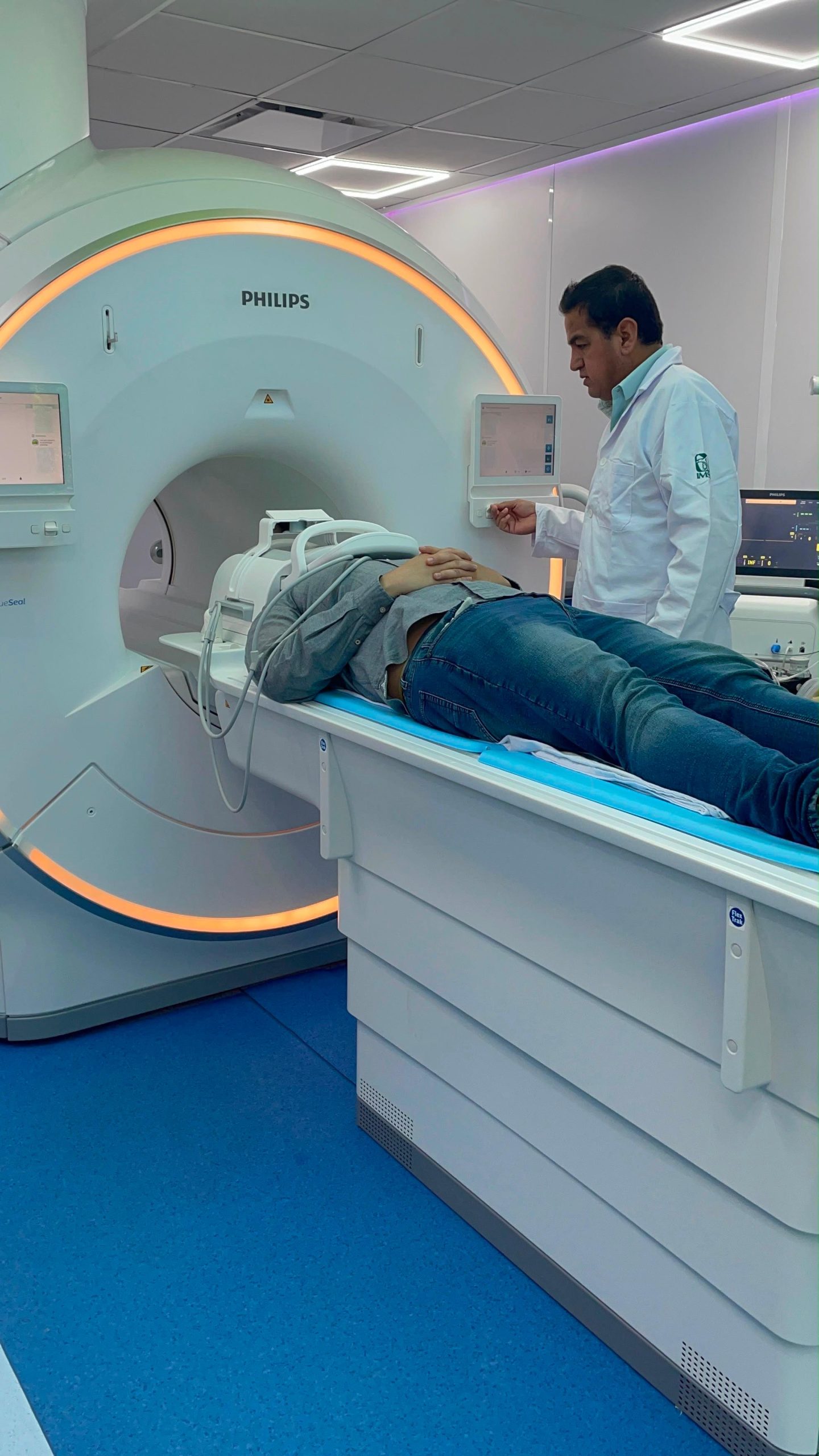 Nuevo equipo de resonancia magnética reduce tiempos de atención en la UMAE No. 71