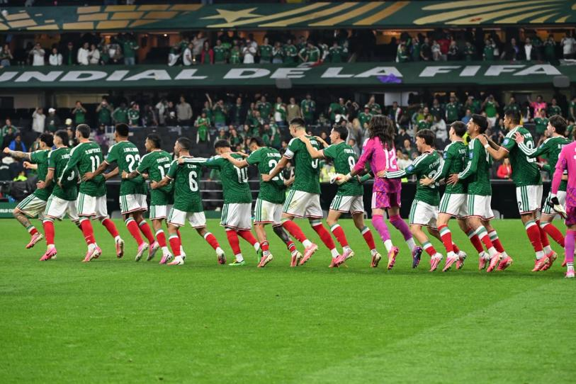 Jugadores de la Selección Mexicana regresaron los relojes Rolex que les regaló un influencer
