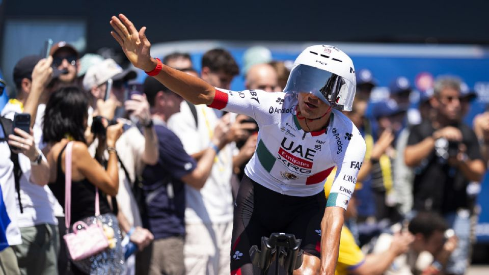 El mexicano Isaac del Toro debuta en el Tour de Francia: termina sexto en la general tras la primera etapa, a 26 segundos del líder