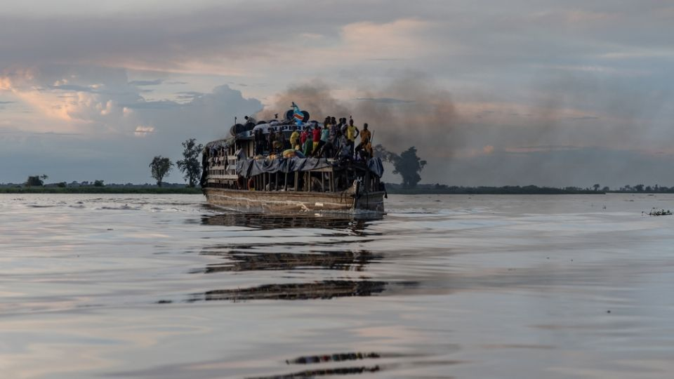 Al menos 20 m*ertos en RD del Congo por hundimiento de embarcación que transportaba estudiantes