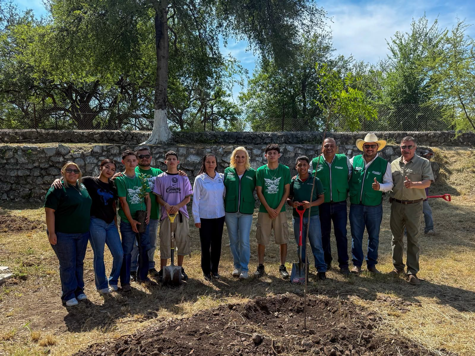 MÚZQUIZ SE SUMA A LA JORNADA ESTATAL DE REFORESTACIÓN “VERDE VERDE COAHUILA 2026”