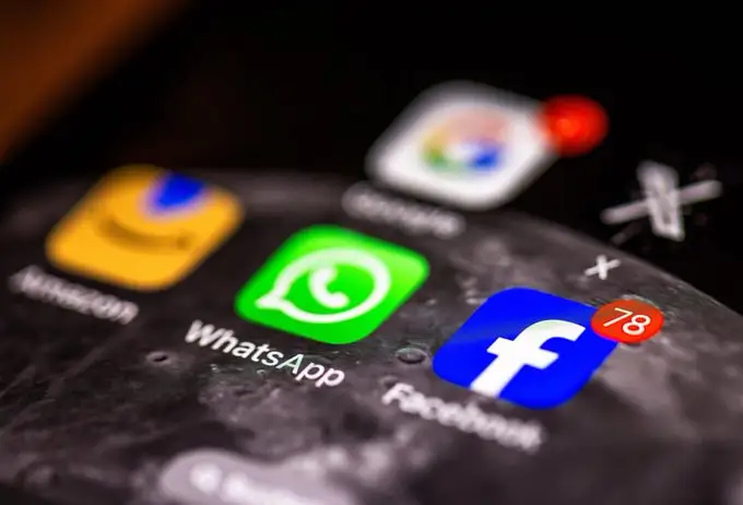 WhatsApp prueba el punto verde que indica que el usuario está «online»