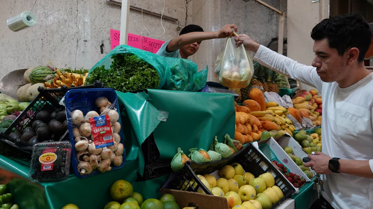 Inflación en México reduce a 3.37% en junio, nivel más bajo en 5 años: ¿Qué productos bajaron de precio?