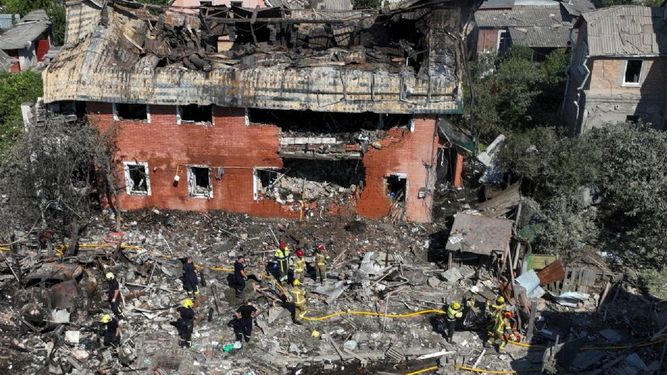 Rusia ataca Ucrania durante 11 horas: suman al menos 20 civiles muert*s y 90 lesionados