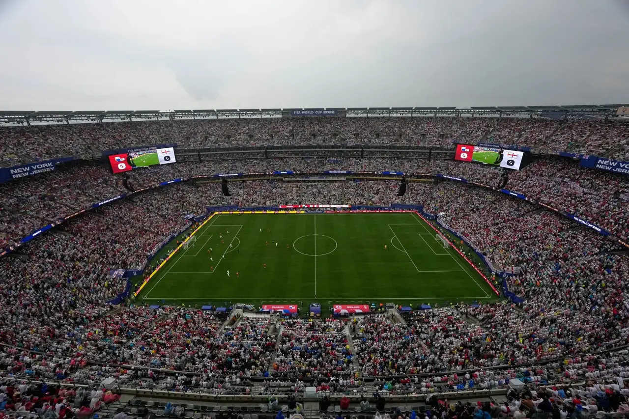 La FIFA venderá en 450 dólares partes del césped del estadio donde se jugará la final del Mundial