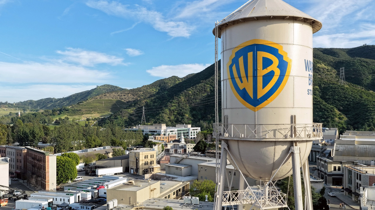 California y 11 estados de EU presentan demanda para bloquear la fusión de Paramount con Warner Bros