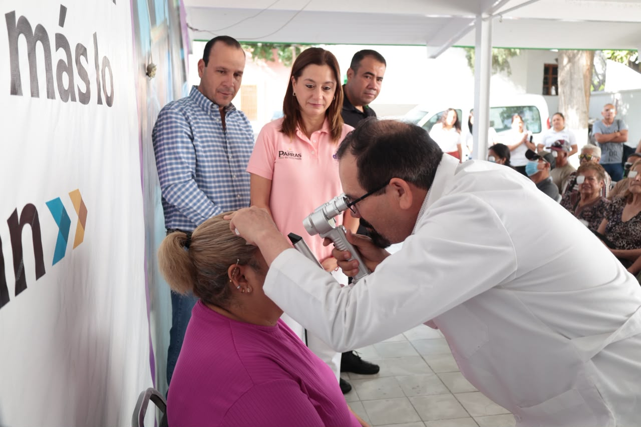 Avanza recuperación de 38 pacientes tras cirugías de la vista en Parras