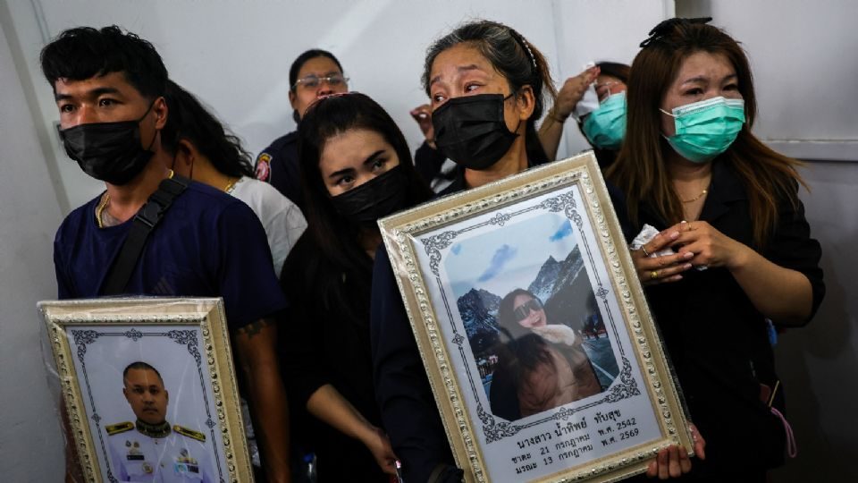 Aumenta a 30 el número de personas fallecidas por el incendio en un bar de Bangkok; ordenan inspección a establecimientos