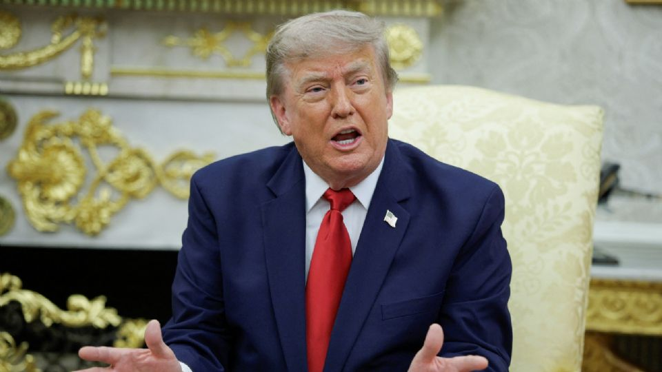 Trump da marcha atrás: no cobrará arancel del 20% a buques en el estrecho de Ormuz