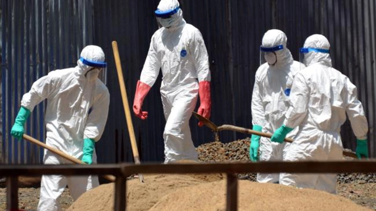Brote de ébola en el Congo se propaga «más rápido» que las epidemias anteriores, alerta la OMS